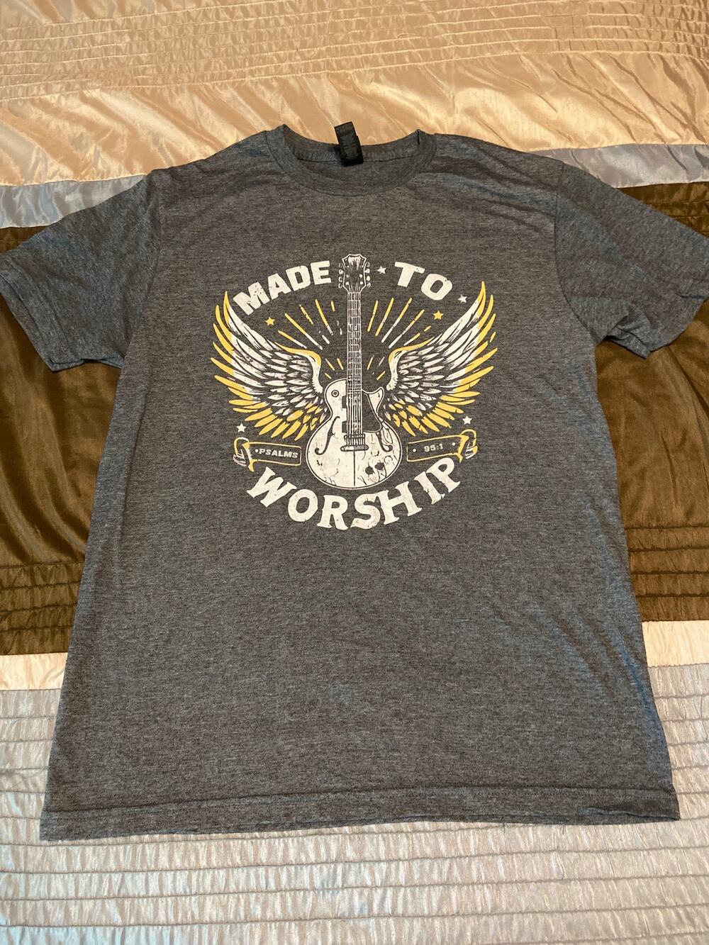 Guitar Made to Worship men's shirt Size Medium M
